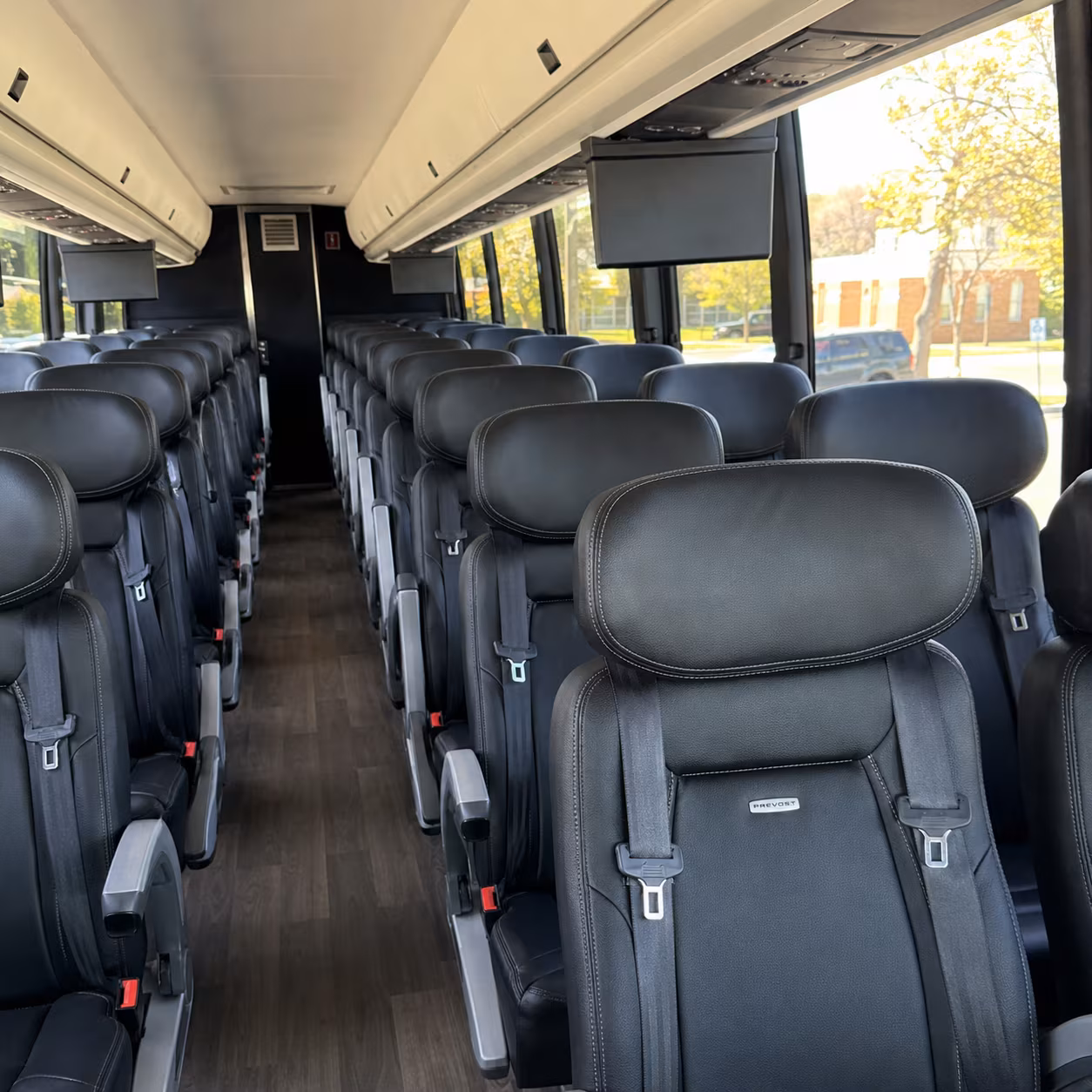 charter bus rentals for washington state cougars games in pullman