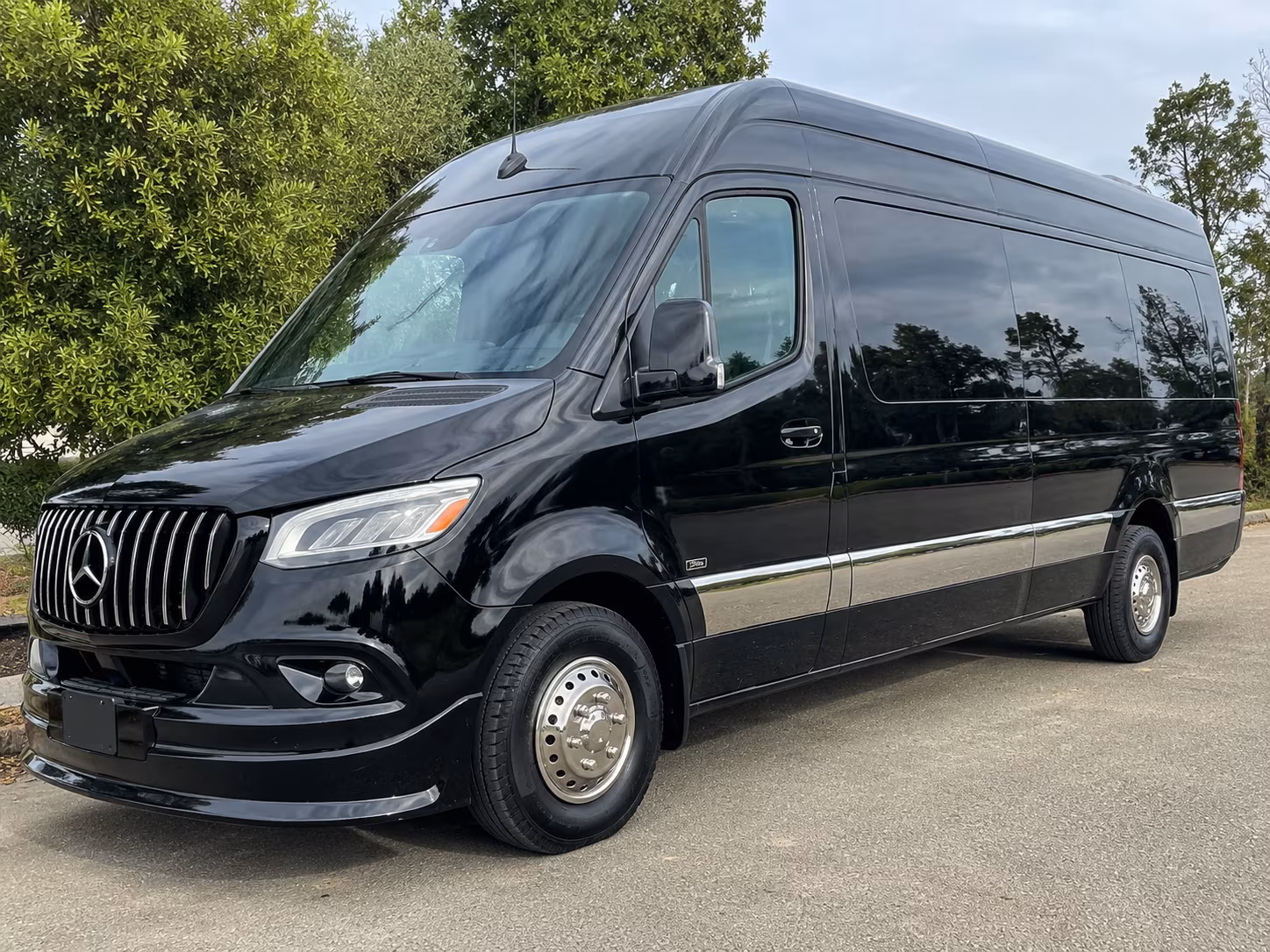 find and book transportation for your next concert or music festival 2