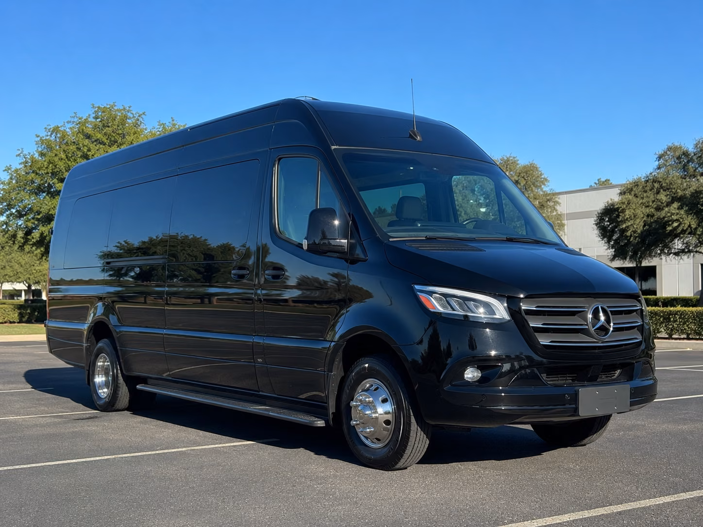 find and book transportation for your next prom 4