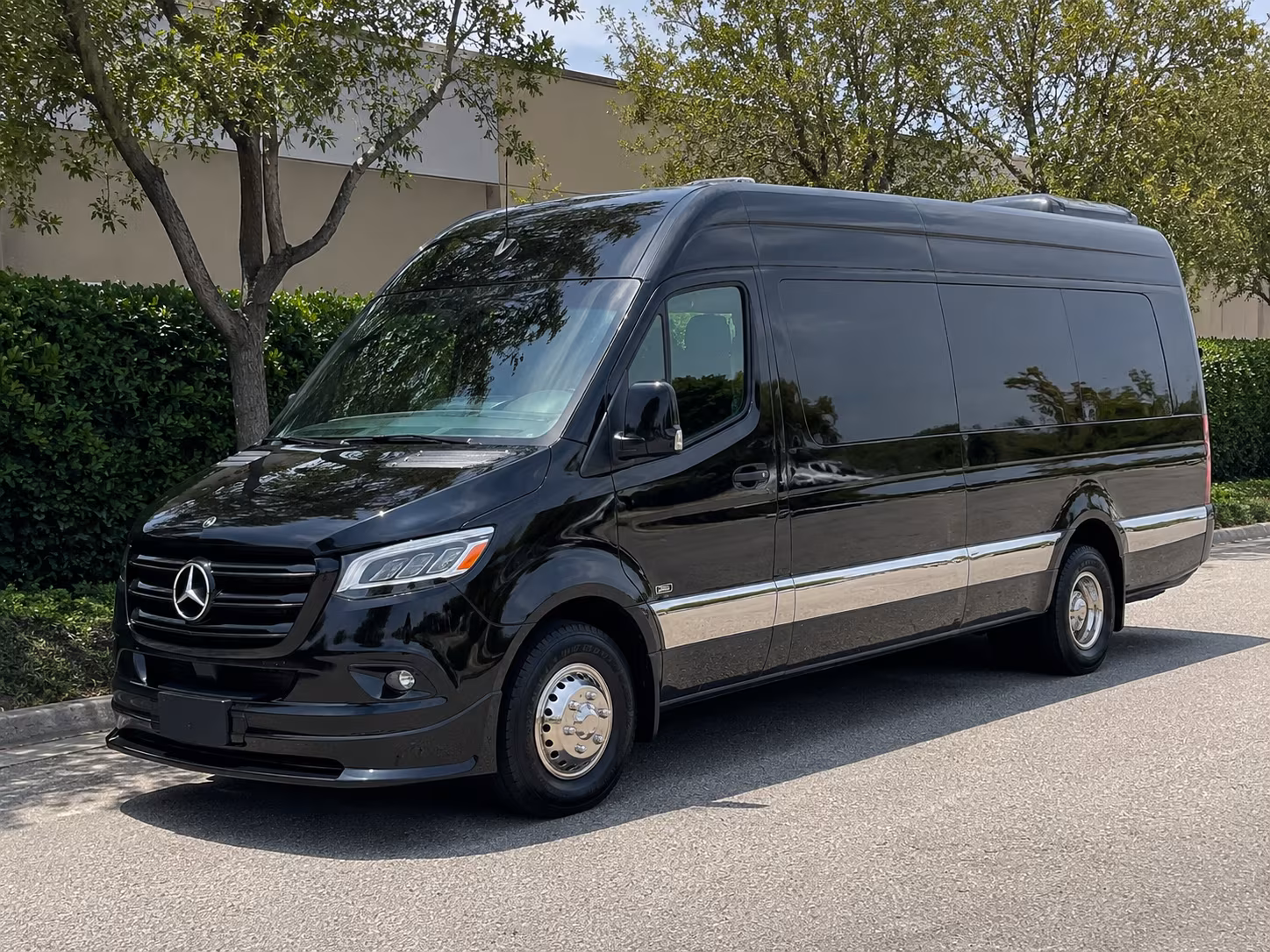 find and book transportation for your next wedding 5